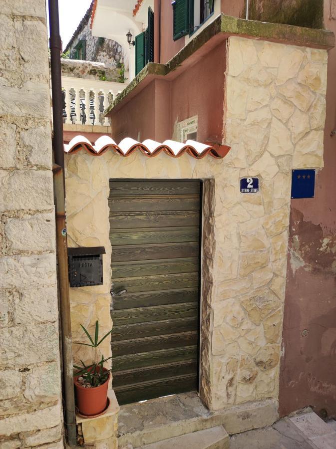 Appartamento Old Stone House St Lawrence In The Heart Of Sibenik'S Old Town Esterno foto