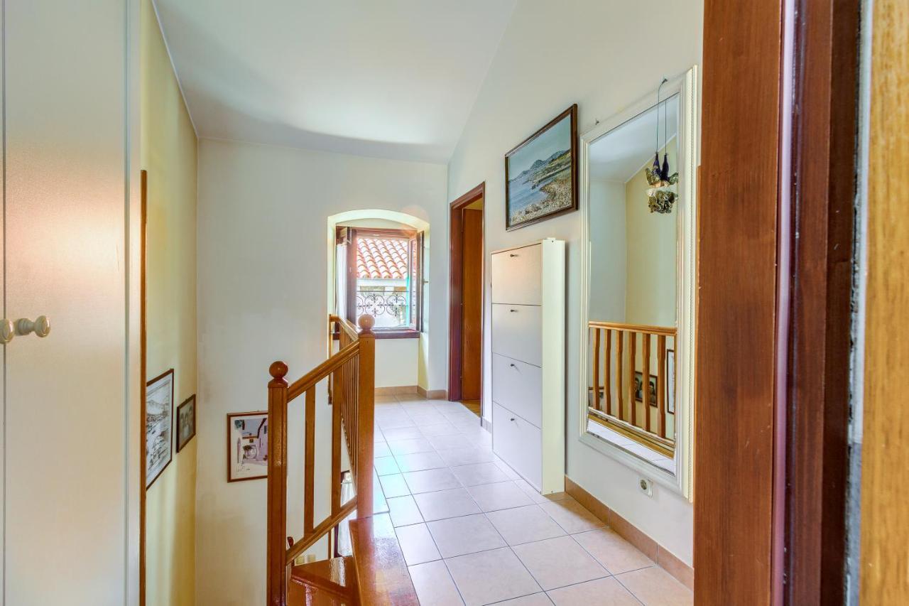 Appartamento Old Stone House St Lawrence In The Heart Of Sibenik'S Old Town Esterno foto