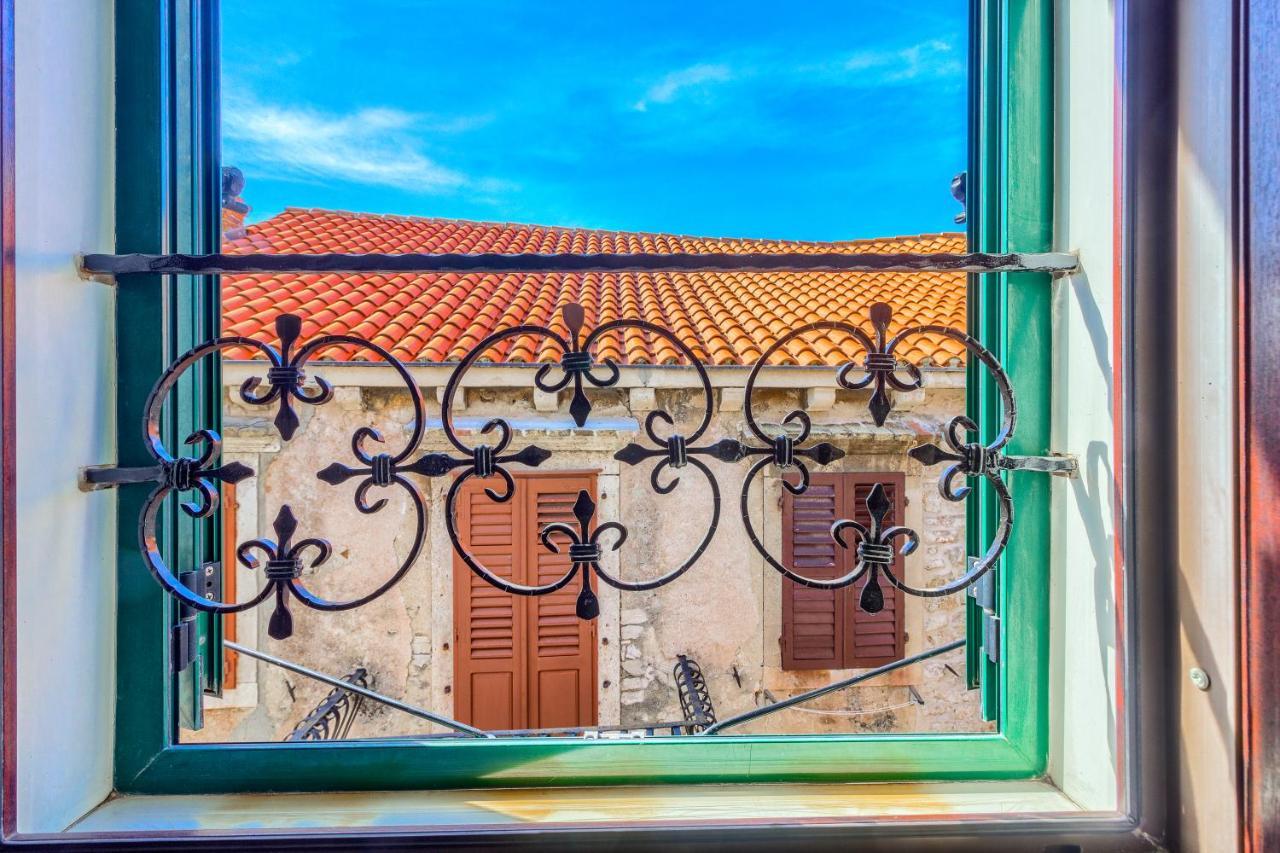 Appartamento Old Stone House St Lawrence In The Heart Of Sibenik'S Old Town Esterno foto